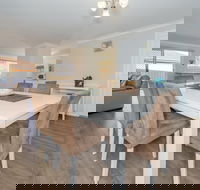 Pebble Pde 1 / 14 Fingal Bay