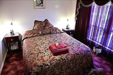 Ballarat Tranquility Cottages - Hotel NSW 4