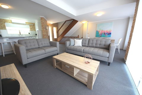 Ocean Shores Unit  No 4 - Hotel NSW 3