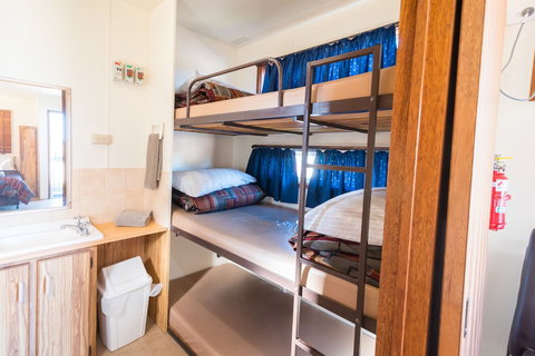 Edithburgh Caravan Park - Hotel NSW 3