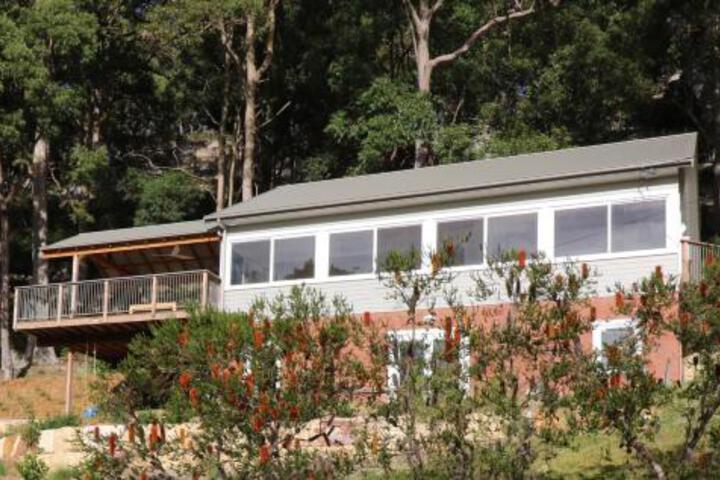 Hardys Bay NSW Hotel NSW