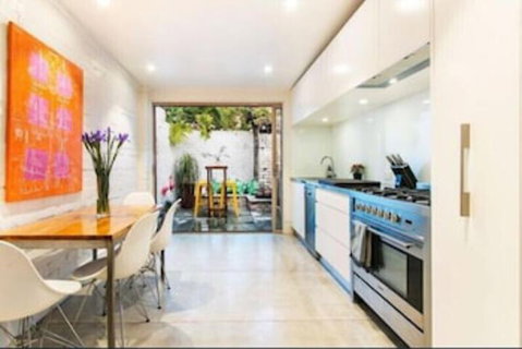 Darling Harbour Modern 2 Bedroom Terrace - Hotel NSW 4