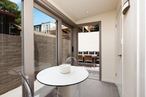Spacious City 2 BR House Fit 6 PP - Hotel NSW 1