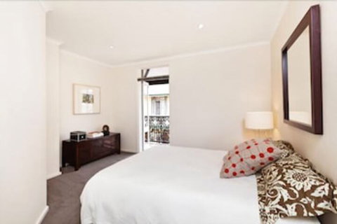 Spacious City 2 BR House Fit 6 PP - Hotel NSW 3