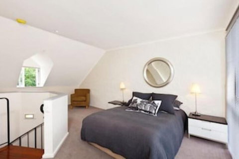 Spacious City 2 BR House Fit 6 PP - Hotel NSW 2