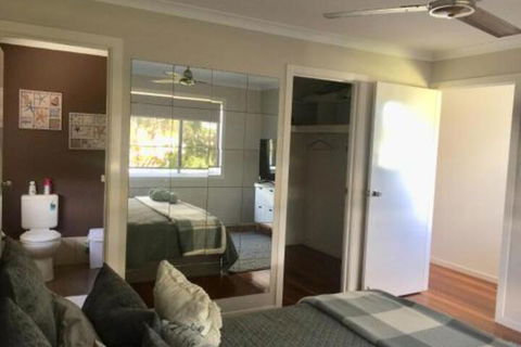 Kellys Bnb - Hotel NSW 3