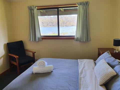 Lake Yalleena Nature Retreat - Hotel NSW 2