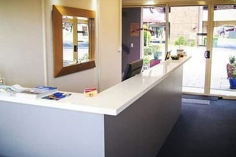 Parkdale Motor Inn - Hotel NSW 1