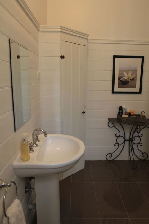 Healesville Garden Accommodation - Hotel NSW 5