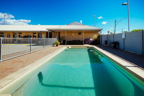 Club Motor Inn - Hotel NSW 5