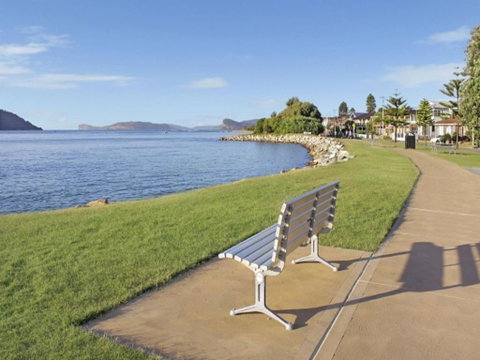 Bella Mare 2 Bedroom Ocean View Terrace Apt - Hotel NSW 6