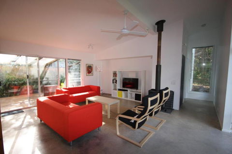 15 Belle Court Modern Architect Designed Open Plan Holiday Home With Outdoor Shower - Hotel NSW 4