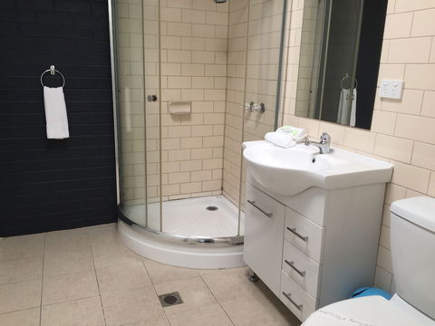 Koo Wee Rup Motel - Hotel NSW 4