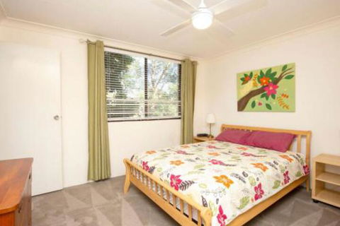 Apartment With Inground Pool - Hotel NSW 3