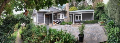 Warby Weekender - Hotel NSW 5