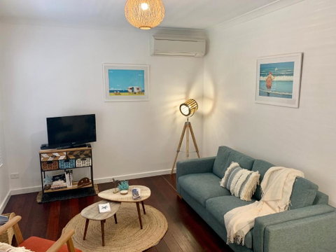 Yaringa Cottage...by The Sea - Hotel NSW 3