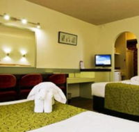 Classic Twin bed Room 1 in Oakleigh - Hotel NSW