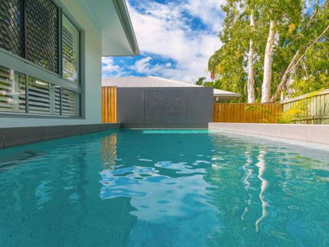 CANOPY HOUSE At PALM COVE - Hotel NSW 4