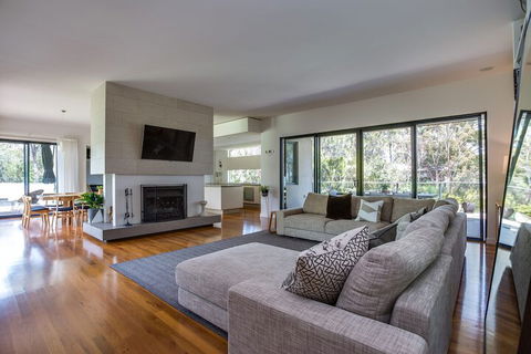 Kalina Retreat Tennis & Pool - Hotel NSW 4