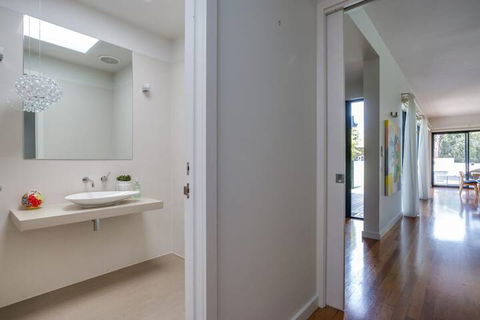 Kalina Retreat Tennis & Pool - Hotel NSW 2