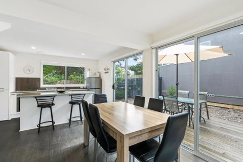 Liokai - Hotel NSW 4