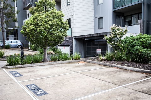 ReadySet Apartments On Altona - Hotel NSW 1