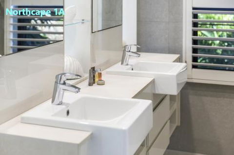 NEW Northcape 1 Ocean Front 2 Bedroom Choose Between 2 Properties - Hotel NSW 3