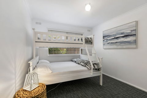 Beauty AND THE Peace - Inlet Side - Hotel NSW 5