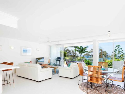 R & W Noosa Holidays 2 25 Allambi Rise - Hotel NSW 4