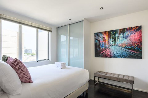 OLIVER Laneway Art Fed Square & Top Restaurants - Hotel NSW 5