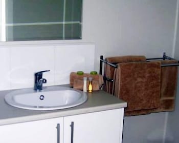 Portarlington Beach Motel - Hotel NSW 6