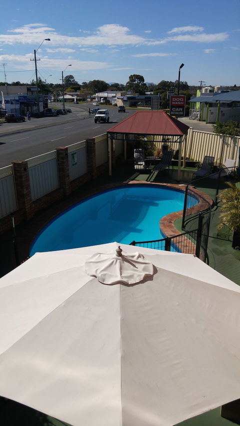 Crescent Motel - Hotel NSW 1