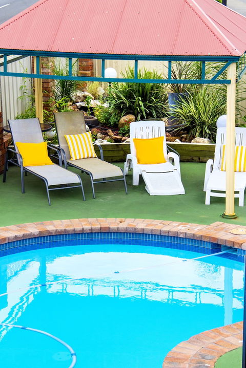Crescent Motel - Hotel NSW 3