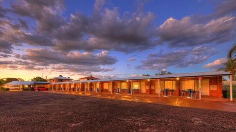 Tommo's Motor Lodge - Hotel NSW 2