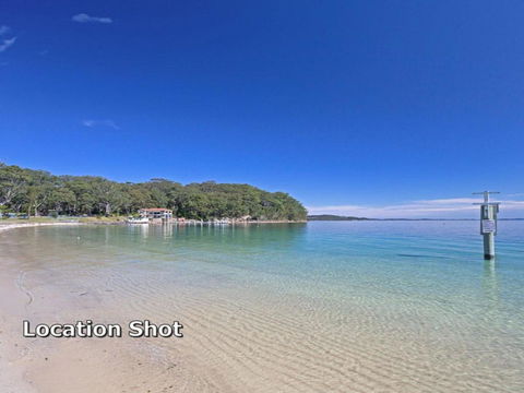 COLUMBIA VIEWS 2 / 9 COLUMBIA CLOSE AIRCON WIFI NETFLIX VIEWS & BOAT PARKING - Hotel NSW 3