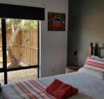 Red Ochre  Large 1BR with Private Courtyard - Hotel NSW