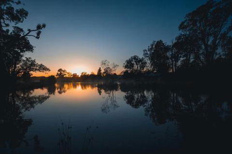 Acheron Valley Lakefront Cottages - Hotel NSW 4