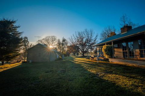 Acheron Valley Lakefront Cottages - Hotel NSW 5