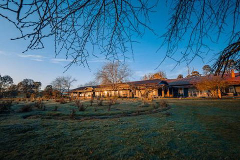 Acheron Valley Lakefront Cottages - Hotel NSW 2