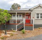 Vintage Charm on St. Leonards - Hotel NSW