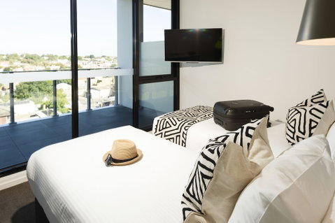 R Hotel Geelong - Hotel NSW 2