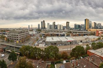 Panoramic Melbourne Views From Stylish Apartment - Hotel NSW 4