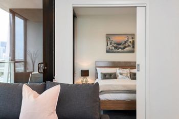 Panoramic Melbourne Views From Stylish Apartment - Hotel NSW 6