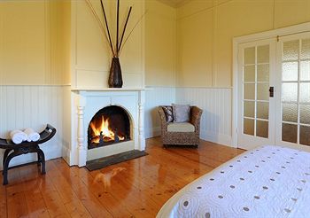 Healesville Garden Accommodation - Hotel NSW 5