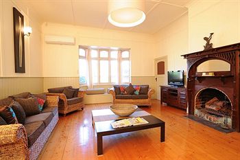 Healesville Garden Accommodation - Hotel NSW 3