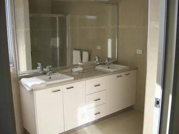 Harbour Views - Hotel NSW 1