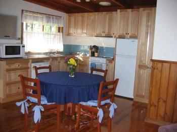 Buttercup Cottage & Private Apartment - Hotel NSW 6