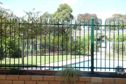 Calder Family Motel - Hotel NSW 5