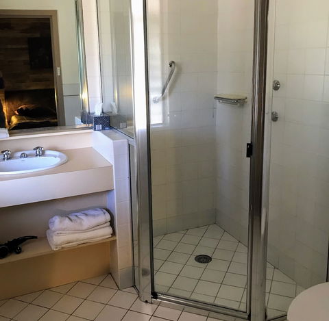 Cottonwood Lodge - Hotel NSW 6