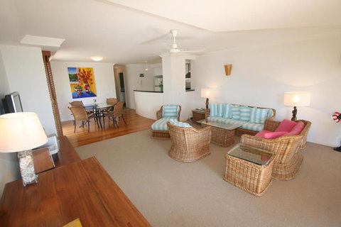 3 / 54 Lawson St. The Palms 3 - Hotel NSW 6
